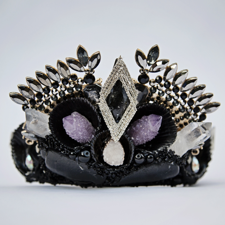 Mermaid Shell Crown - Black