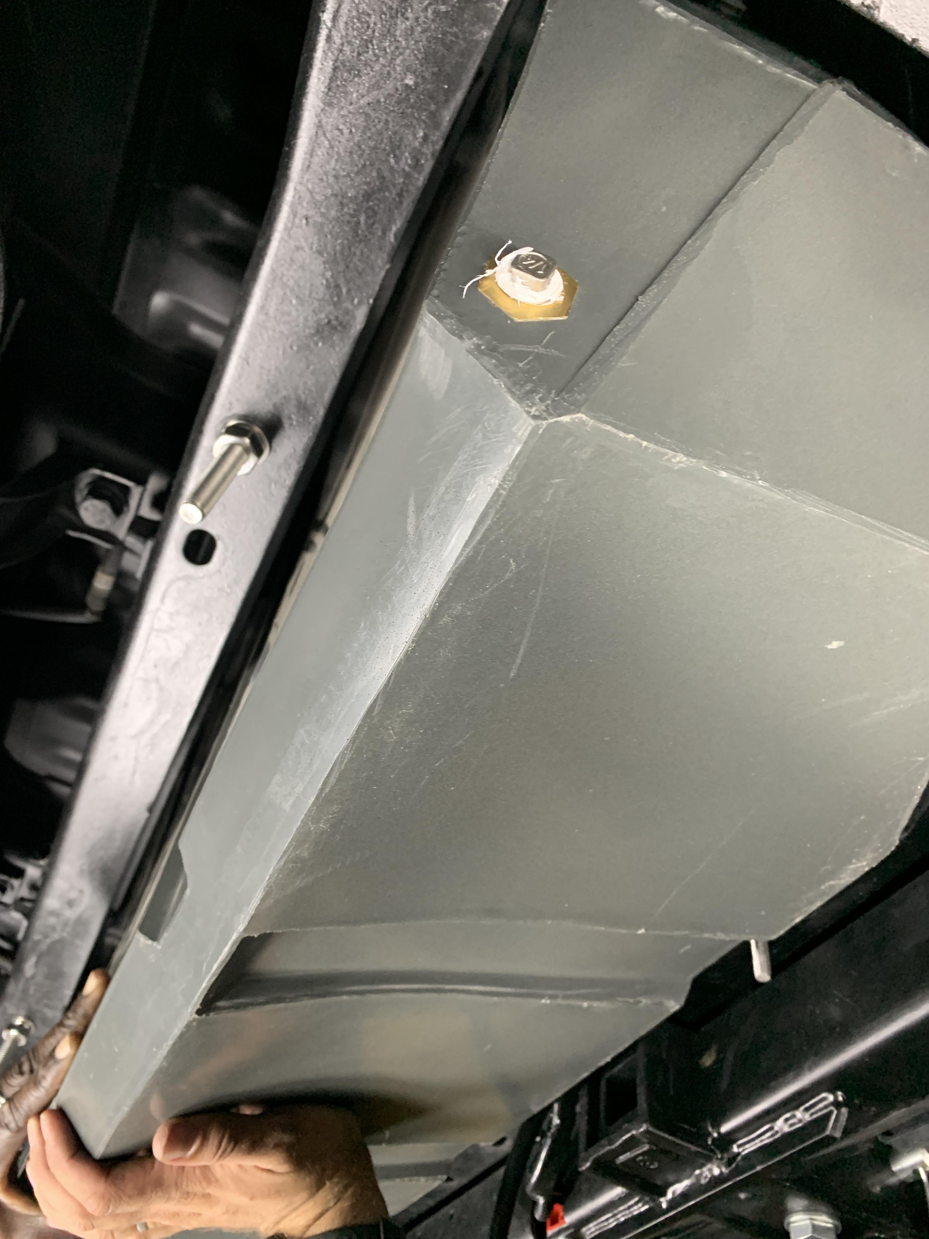 Land Cruiser 78 Series - Water Tank Setup