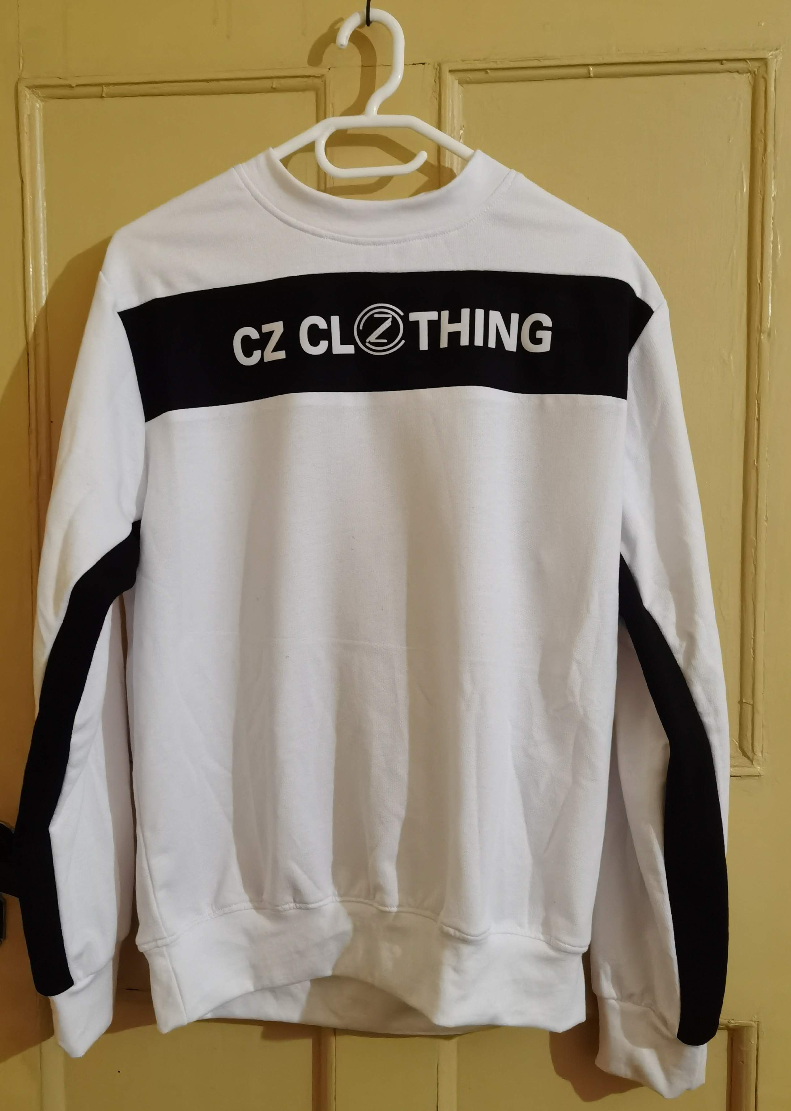 CZC Ladies Round Neck Sweat-Shirt