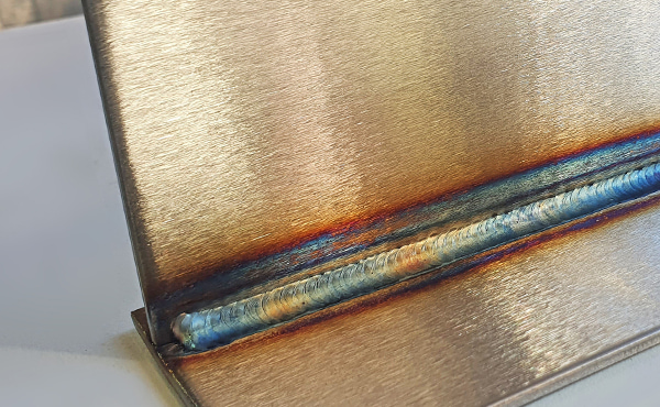 Stainless steel weld before EasyKleen Treatment